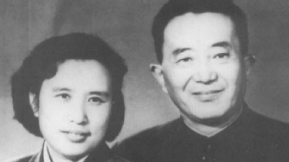 张梅跟林总离婚后，嫁给了这位开国少将，也是黄埔高材生徐介藩-张梅-旧闻 