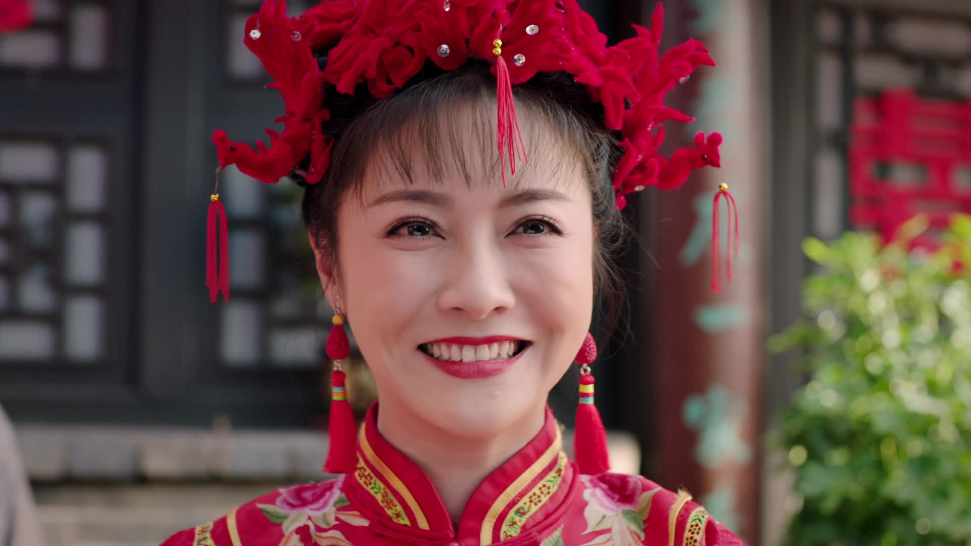 没想到和丁大命拜堂的竟然是山杏